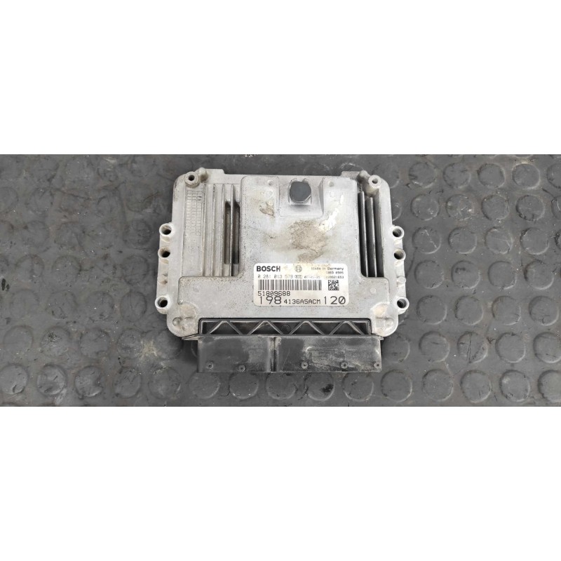 Recambio de centralita motor uce para fiat bravo (198) 1.9 8v jtd cat referencia OEM IAM 51809688  