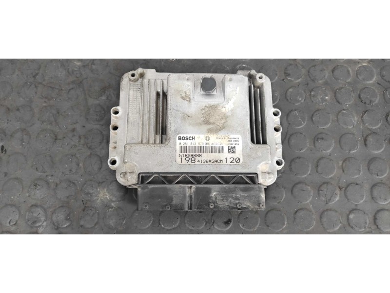 Recambio de centralita motor uce para fiat bravo (198) 1.9 8v jtd cat referencia OEM IAM 51809688  
