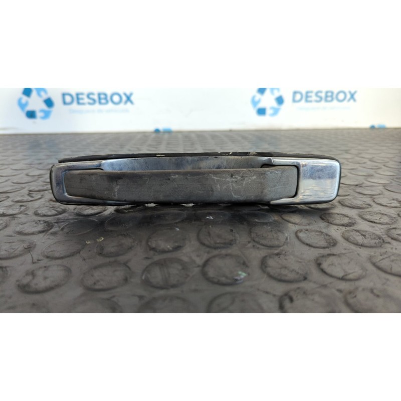 Recambio de maneta trasera izquierda para mercedes-benz clase s (w126) berlina+coupe se 300 referencia OEM IAM 1267600059  