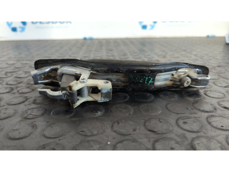 Recambio de maneta trasera derecha para mercedes-benz clase s (w126) berlina+coupe se 300 referencia OEM IAM 1267600059  