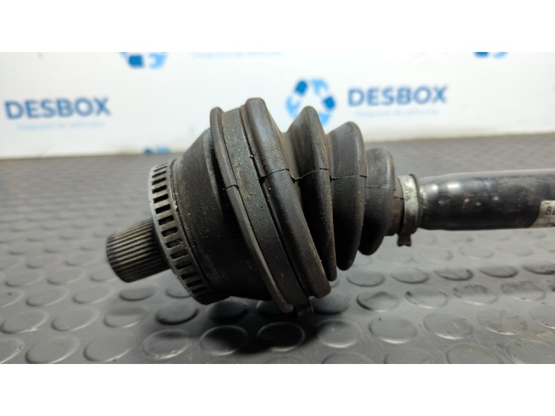 Recambio de transmision delantera derecha para audi a4 avant (b5) 2.5 v6 24v tdi referencia OEM IAM 8D0407272BB  