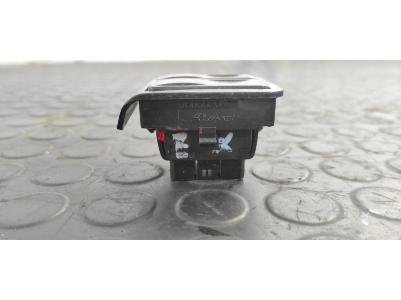 Recambio de mando elevalunas delantero izquierdo para citroen zx 2.0 / 2.0i volcane referencia OEM IAM 9603526477  