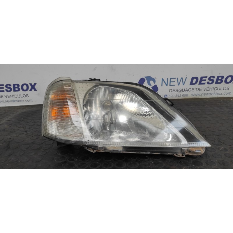 Recambio de faro derecho para dacia logan ambiance referencia OEM IAM 8200211006  