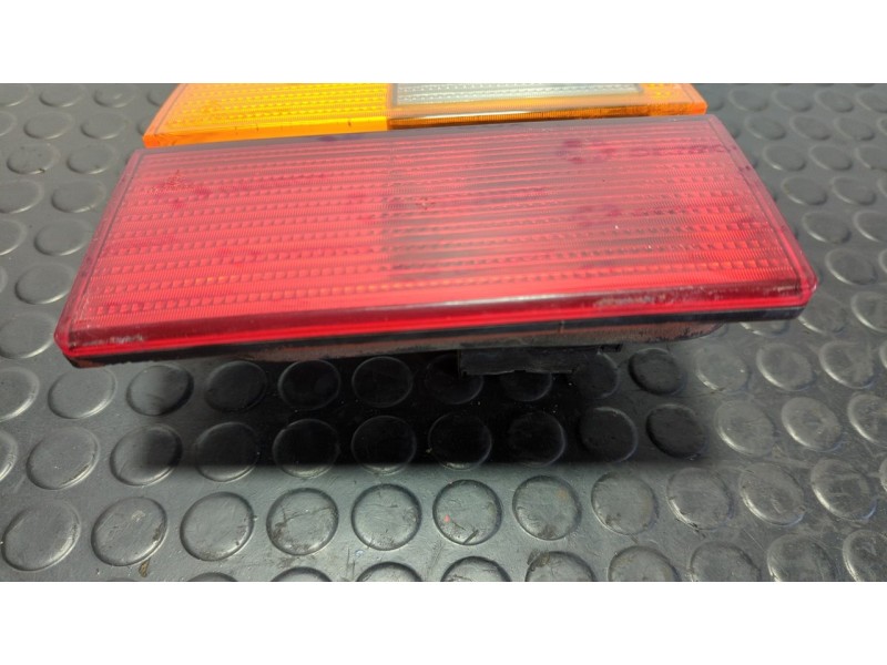 Recambio de piloto porton izquierdo para volkswagen corrado (509) 2.0 referencia OEM IAM 535945107  