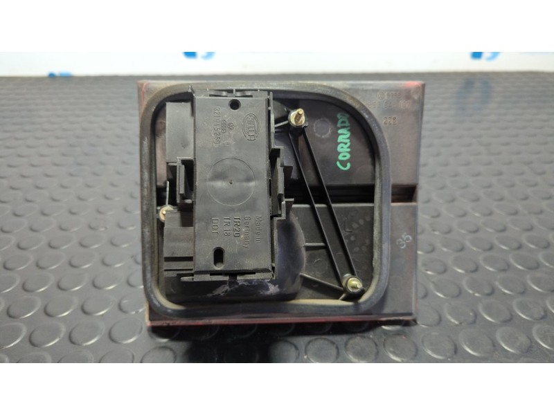 Recambio de piloto porton izquierdo para volkswagen corrado (509) 2.0 referencia OEM IAM 535945107  
