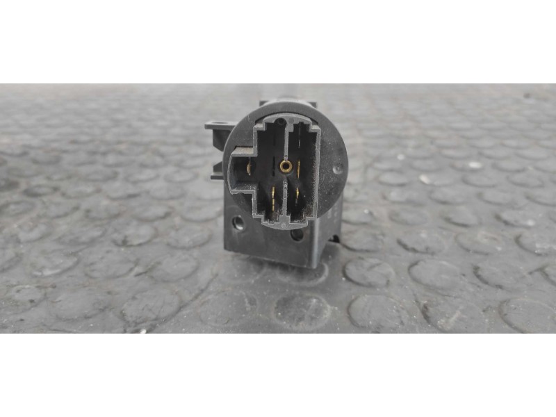 Recambio de conmutador de arranque para fiat bravo (198) 1.9 8v jtd cat referencia OEM IAM 51793869  