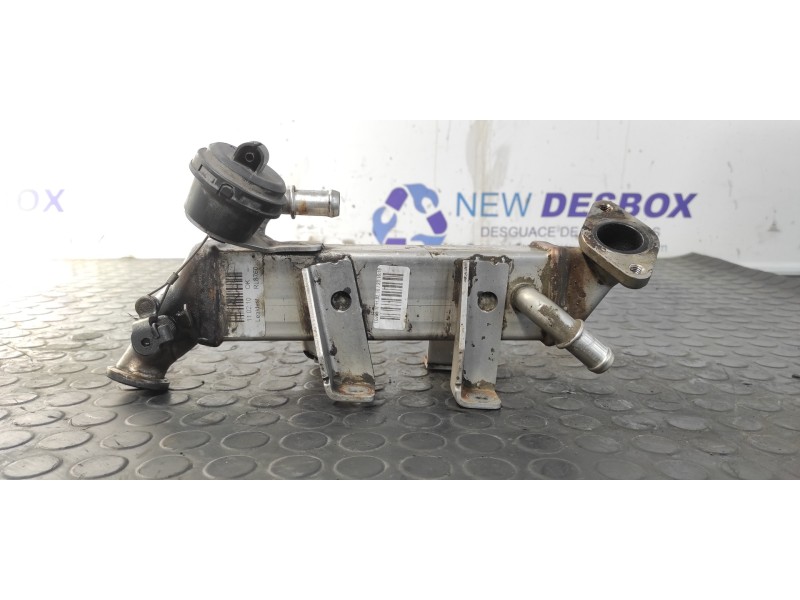 Recambio de enfriador egr para opel movano b kasten/combi hka l2h2 3,3t doka referencia OEM IAM 8200719993D  