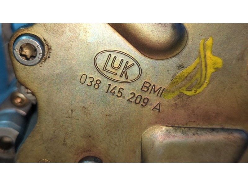 Recambio de depresor freno / bomba vacio para audi a4 berlina (8e) 1.9 tdi referencia OEM IAM 038145209A  