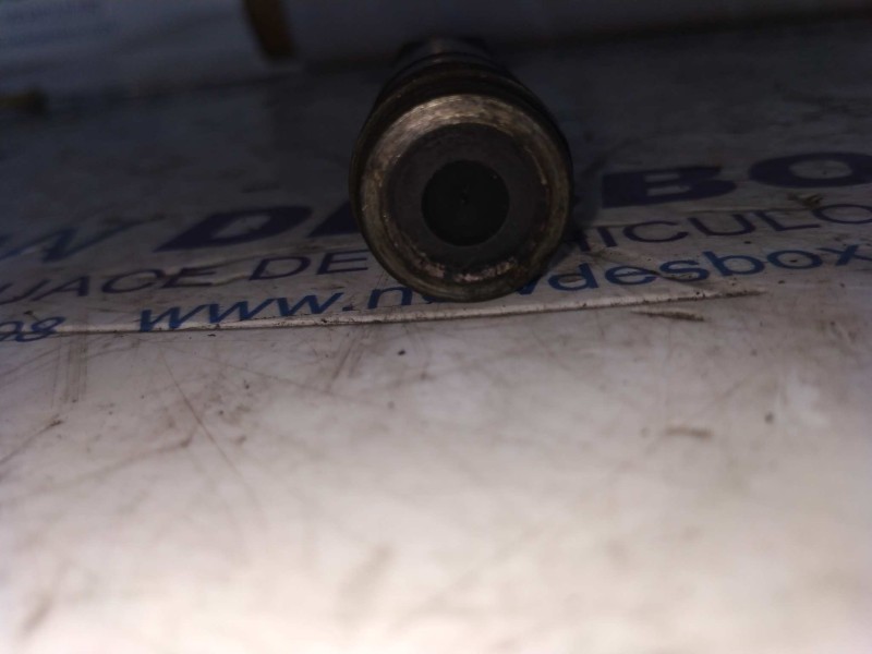 Recambio de inyector para mercedes-benz clase c (w202) berlina 2.2 diesel cat referencia OEM IAM 0000101051  