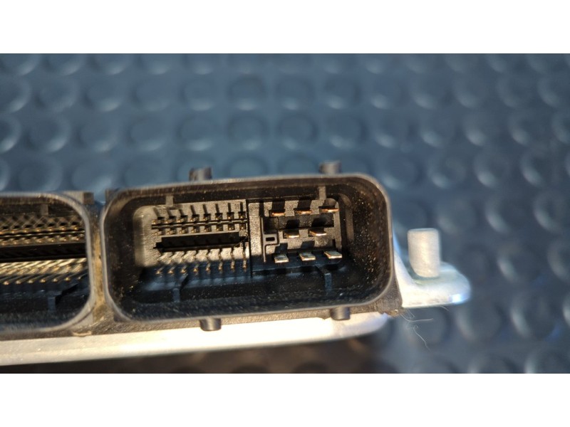 Recambio de centralita motor uce para porsche cayenne (typ 9pa) básico referencia OEM IAM 022906032GF  
