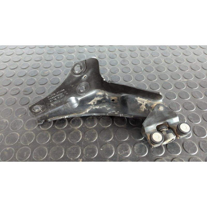 Recambio de soporte guia patin inferior para peugeot partner kombi premium referencia OEM IAM 968048678  