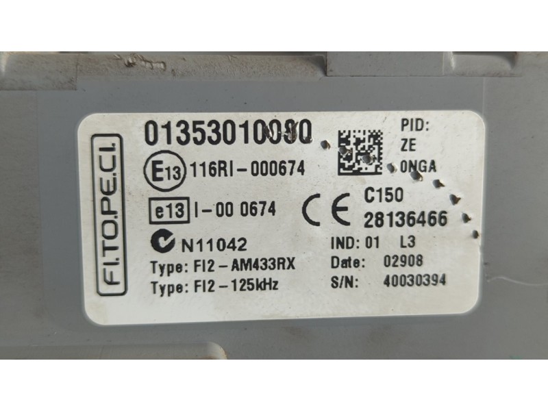 Recambio de caja reles / fusibles para fiat fiorino 1.3 16v m-jet cat referencia OEM IAM 01353010080  