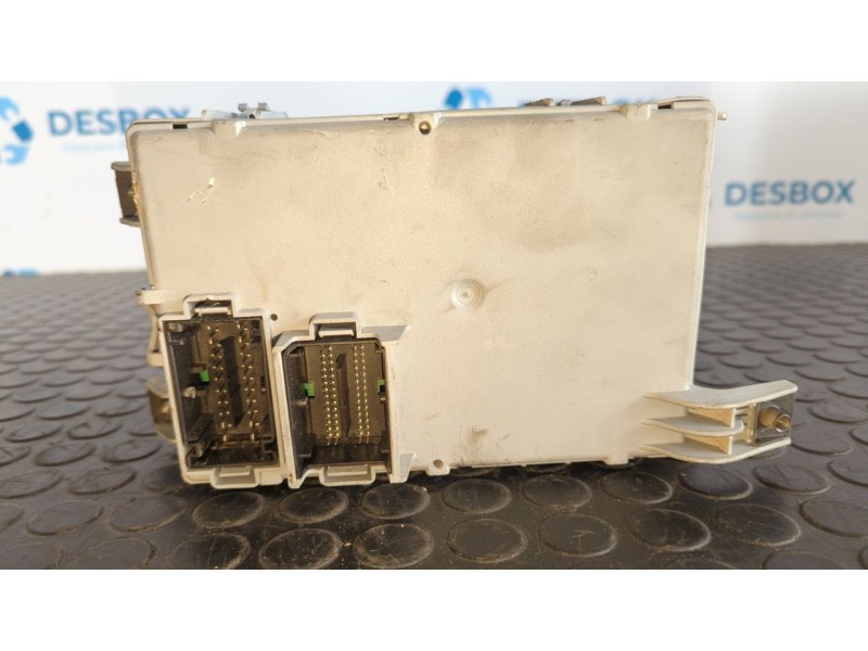 Recambio de caja reles / fusibles para fiat fiorino 1.3 16v m-jet cat referencia OEM IAM 01353010080  