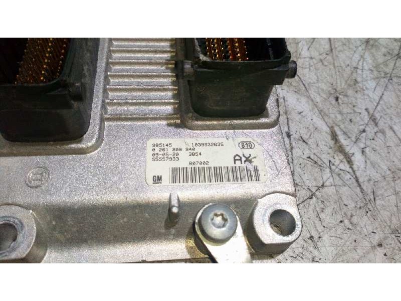 Recambio de centralita motor uce para opel corsa d limited edition referencia OEM IAM 55557933  