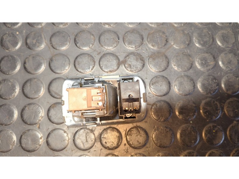 Recambio de mando elevalunas trasero derecho para porsche cayenne (typ 9pa) básico referencia OEM IAM 7L5959858  