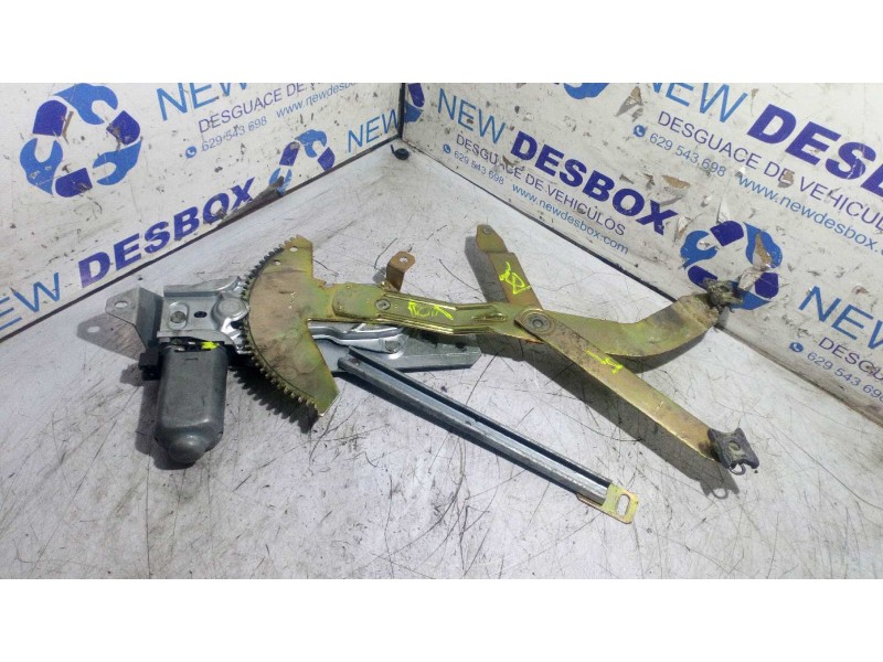Recambio de elevalunas delantero derecho para bmw serie 3 berlina (e36) 1.8 cat (m43) referencia OEM IAM 400128B  