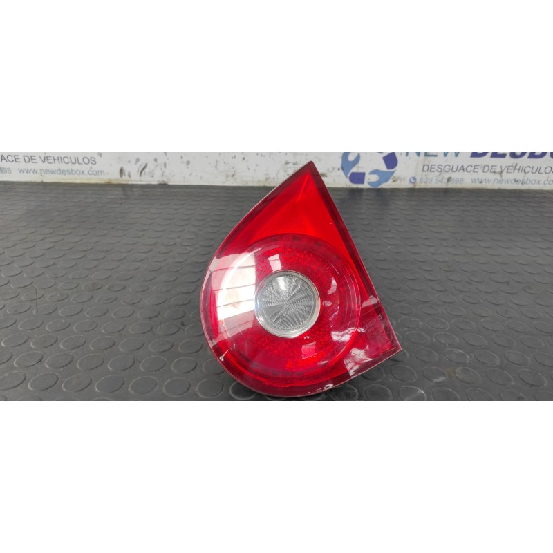 Recambio de piloto porton derecho para volkswagen golf v berlina (1k1) gt sport referencia OEM IAM 084411308RR  