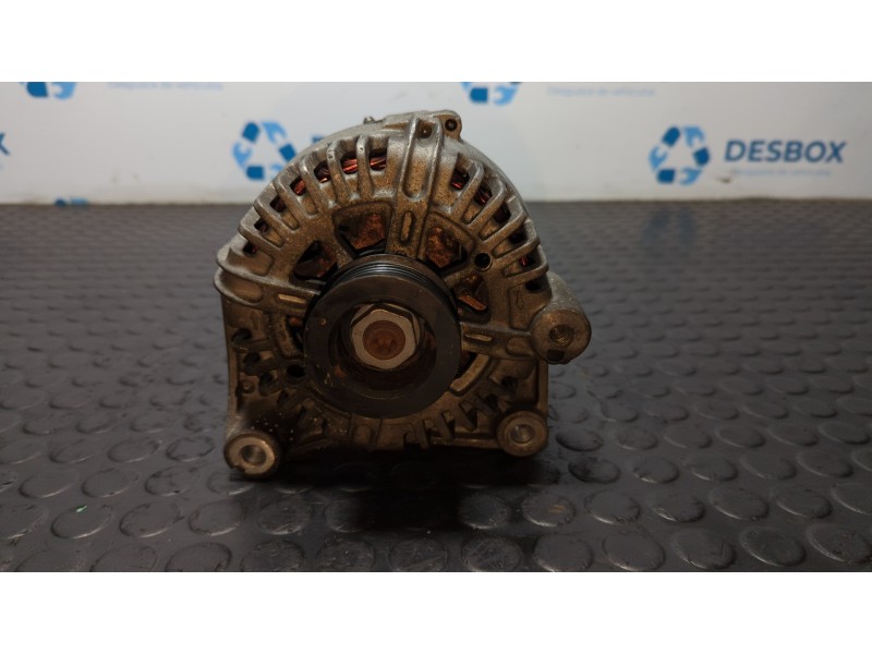 Recambio de alternador para bmw serie 1 berlina (e81/e87) 118d referencia OEM IAM 7802471  