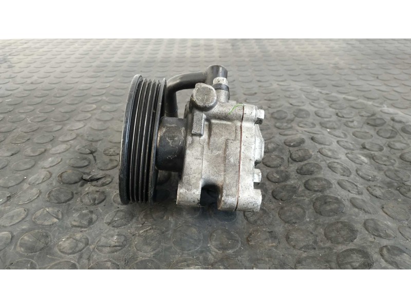 Recambio de bomba direccion para renault clio i fase i+ii (b/c57) 1.2 alize referencia OEM IAM D7F730  