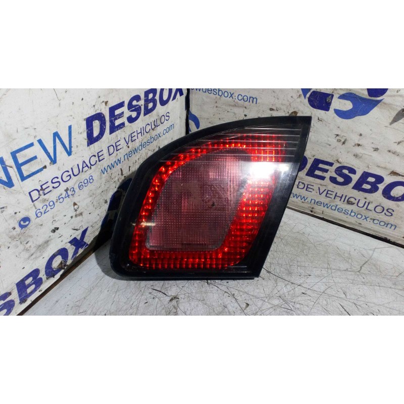 Recambio de piloto porton derecho para nissan primera berlina (p11) 1.6 16v cat referencia OEM IAM 265509F610  