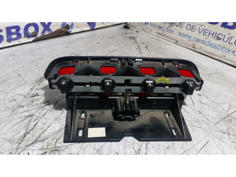 Recambio de luz central de freno para mercedes-benz clase a (w168) 1.6 cat referencia OEM IAM 1688200056  