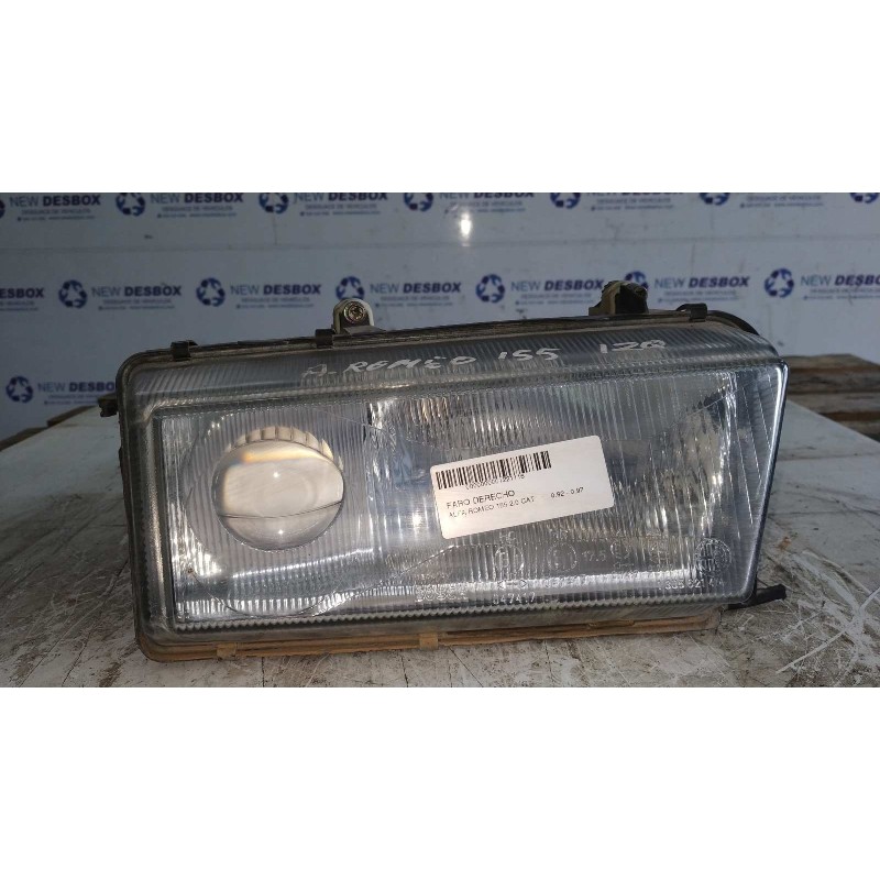 Recambio de faro derecho para alfa romeo 155 2.0 cat referencia OEM IAM 0301085302  