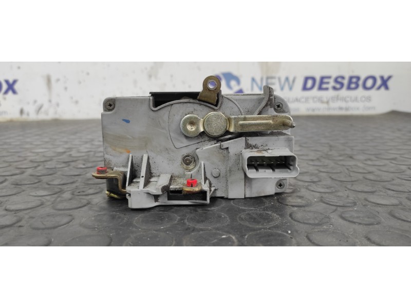 Recambio de cerradura puerta delantera derecha para peugeot expert kasten komfort confort acristalato largo referencia OEM IAM  