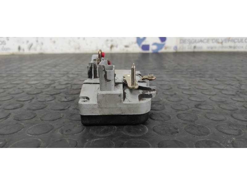 Recambio de cerradura puerta delantera derecha para peugeot expert kasten komfort confort acristalato largo referencia OEM IAM  