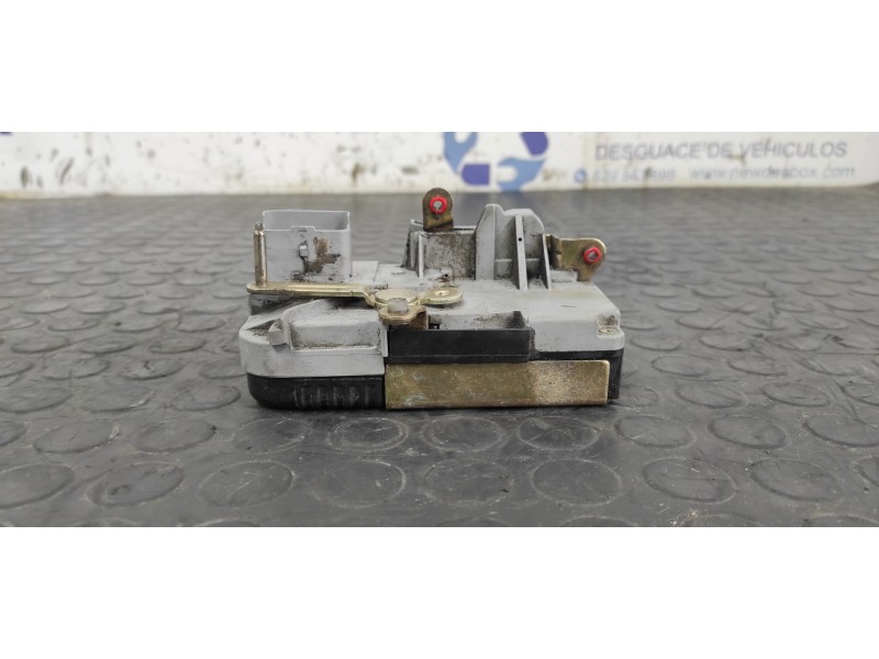 Recambio de cerradura puerta delantera derecha para peugeot expert kasten komfort confort acristalato largo referencia OEM IAM  