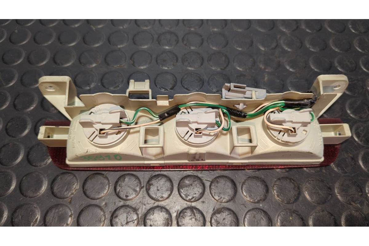 Recambio de luz central de freno para toyota land cruiser (j9) td vx (5-ptas.) (kzj95) referencia OEM IAM 6056  