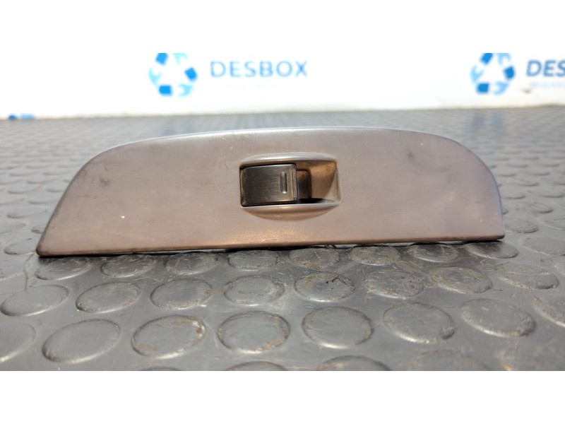 Recambio de mando elevalunas delantero derecho para toyota land cruiser (j9) td vx (5-ptas.) (kzj95) referencia OEM IAM 74231601