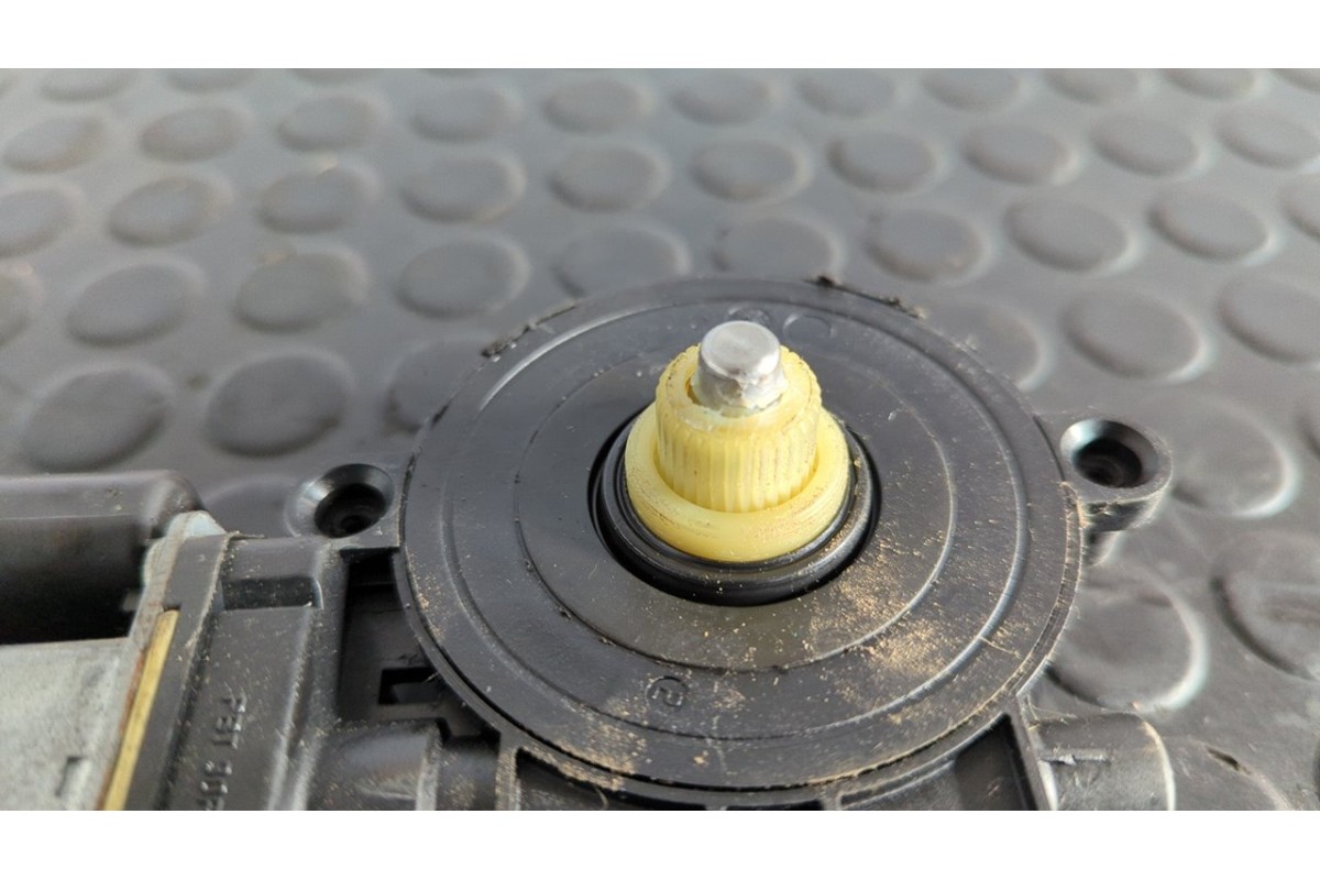 Recambio de motor elevalunas delantero derecho para peugeot expert kasten komfort confort acristalato largo referencia OEM IAM D