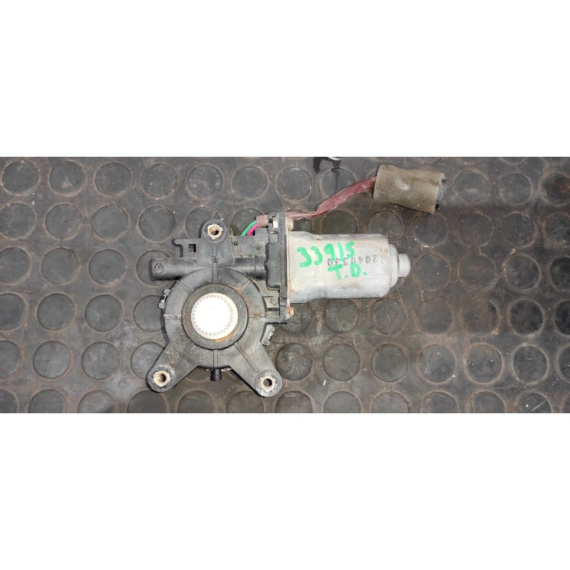 Recambio de motor elevalunas trasero derecho para ssangyong rexton 2.9 td gls referencia OEM IAM 8810008011  