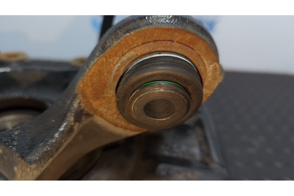 Recambio de mangueta trasera izquierda para bmw serie 3 lim. (f30) 318d advantage referencia OEM IAM 000001983301  